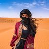 chloe jade travels