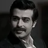 لعلگ تُميّل