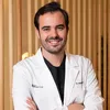 Dr. Adrián Alegre -dermatólogo