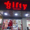 gifty_house_