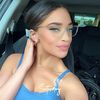 nicolelovesports