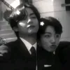 hanry_loves_blink_army