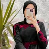 uiyw9