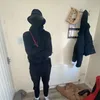 dee_69695