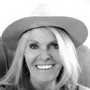 anniemick_author