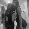 sofi_pullas