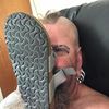 feetsniffer2