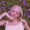 ✰