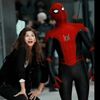 tom_zendaya.4life