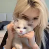 𝐖