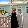 liz_palmer7806