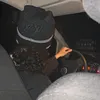 adam_la370