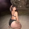 yanaabella