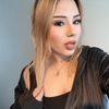 laraaa_095