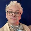 Aziraphale ( Michael sheen )