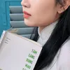 Lanny đọc sách
