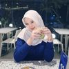 lauraaputrii01