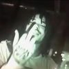 </3