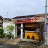 kedai_mbaktin