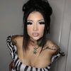 pinkybaddazz