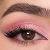 Flora-makeup