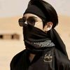 user1985328102427