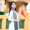 Cô nàng hạnh phúc