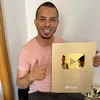 Alex explora