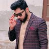 mr.unique_275