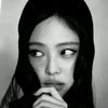 jennie_blinks6