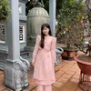 Xinh như công túa