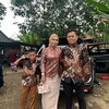 demisrent_gown2