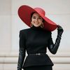 .womanumbrella