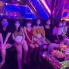 KARAOKE TAY VỊN