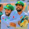 cricket_fans_255