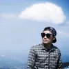 Hướng Dẫn Viên Nam Cánh Cam