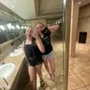 xohelpimstuckinamaisxo