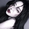 lareineducur74