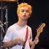 herovi_guitarist
