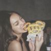 _.em.loves.her.man._