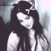 monieew_
