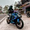 zx25r_seven