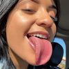 tonguekissing76