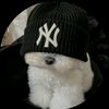 aqui_j