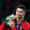 cr7049346