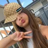 lesi_nini