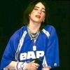 billie_eilish2402