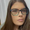 dakotalunamoom