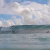 itamar surfs