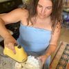 shortgirl_tinykitchen